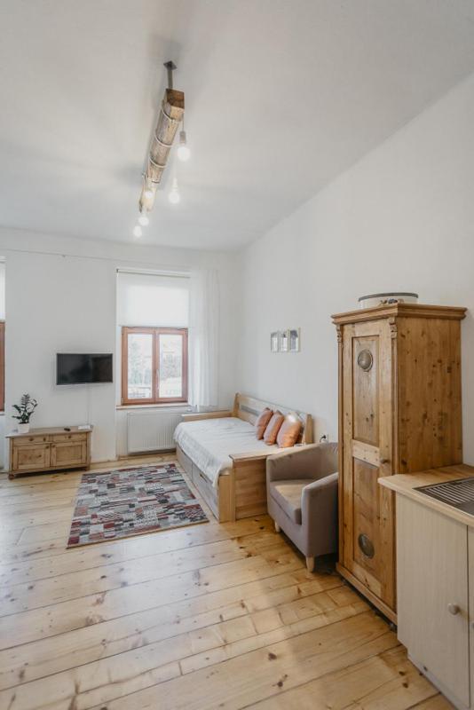 Apartman 3, Suvorovova 158 Cesky Brod Exterior photo