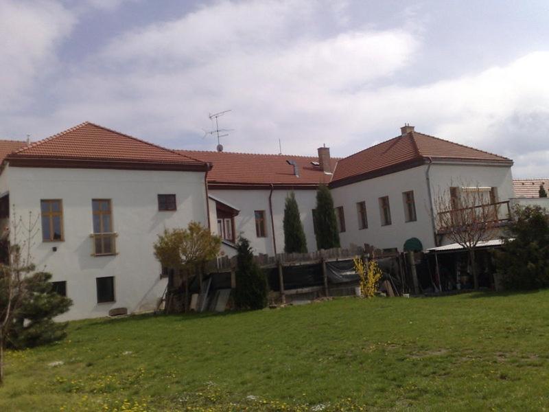 Apartman 3, Suvorovova 158 Cesky Brod Exterior photo